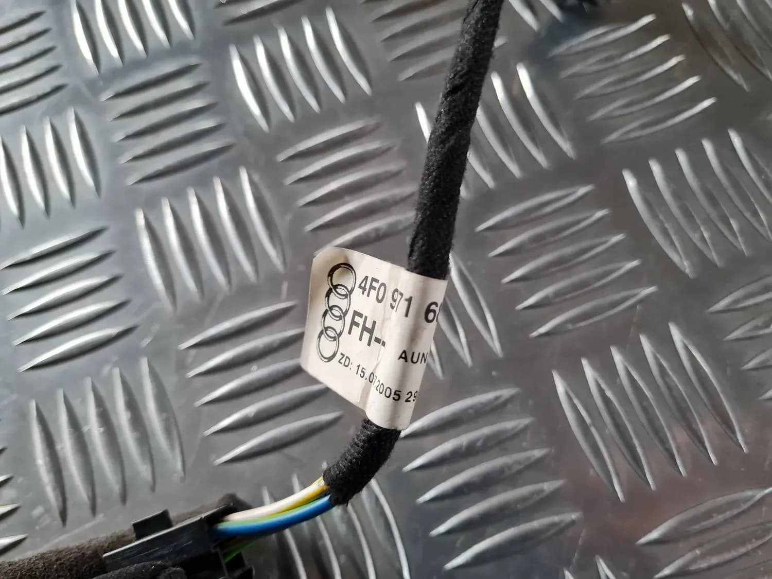 Kabel für elektrischen Fensterhebermotor AUDI A6 2008 - foto 3