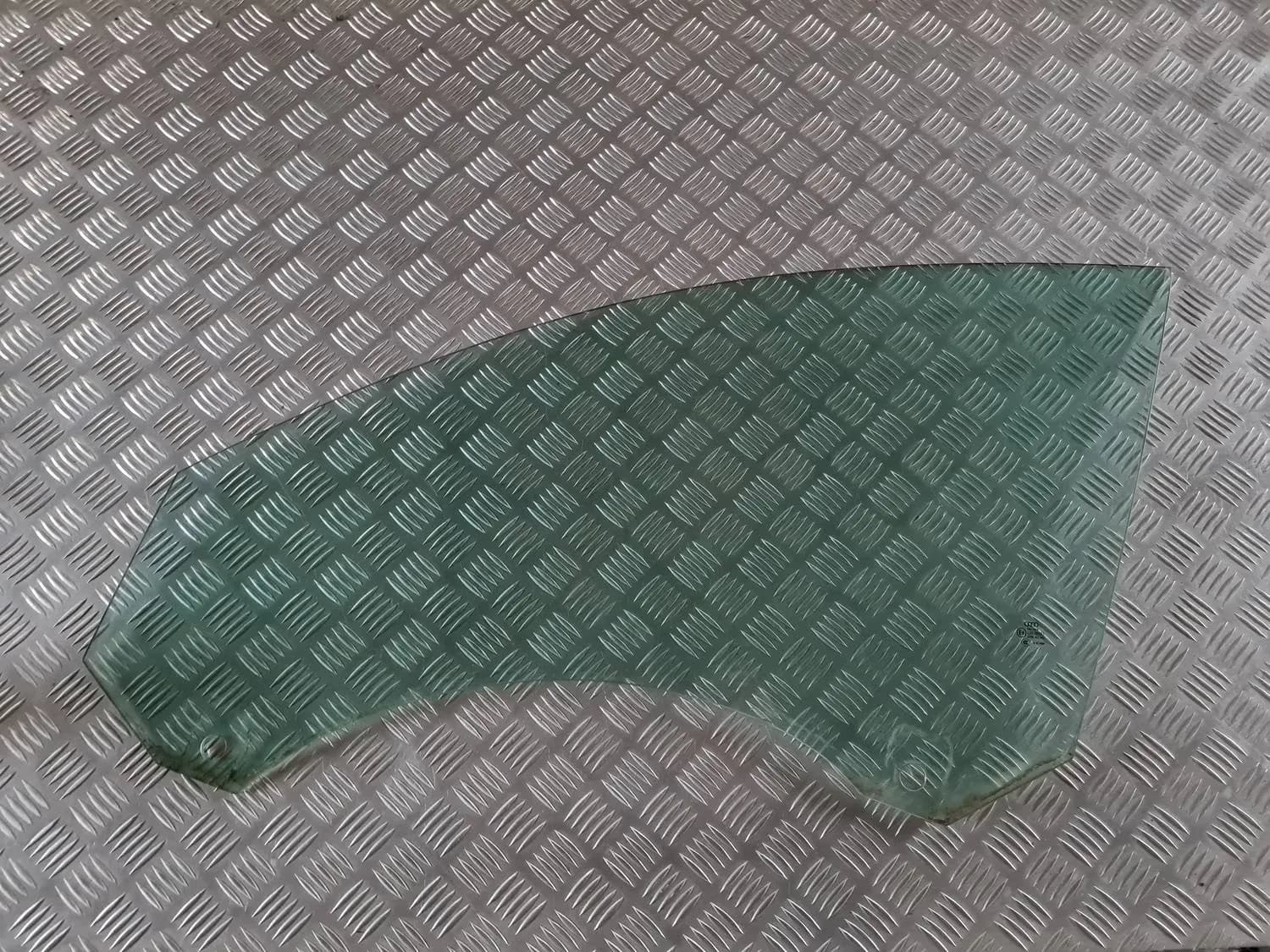 Glas der vorderen linken Tür AUDI A6 2008