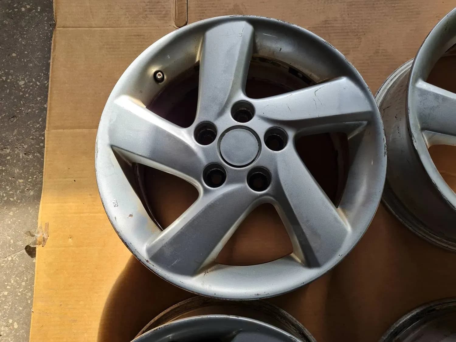 Satz Aluminiumfelgen RENAULT SCENIC III 2011 - foto 3