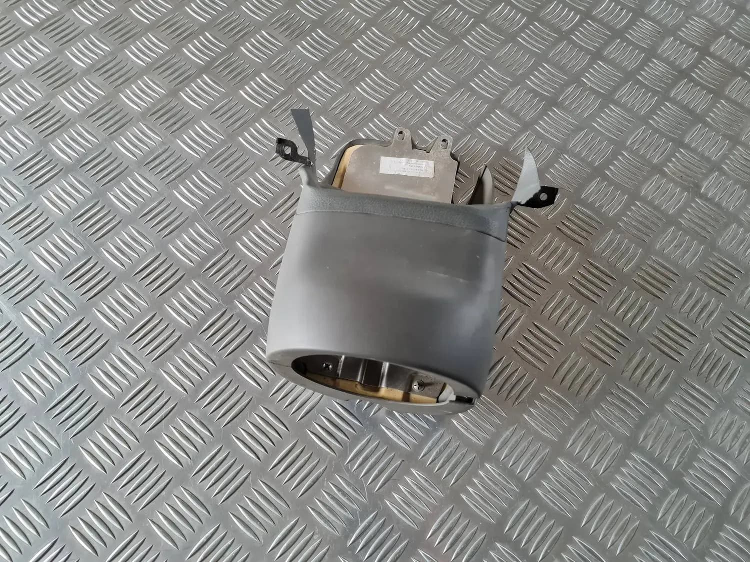 Staubschutzabdeckung der Lenksäule AUDI A6 2008 - foto 4
