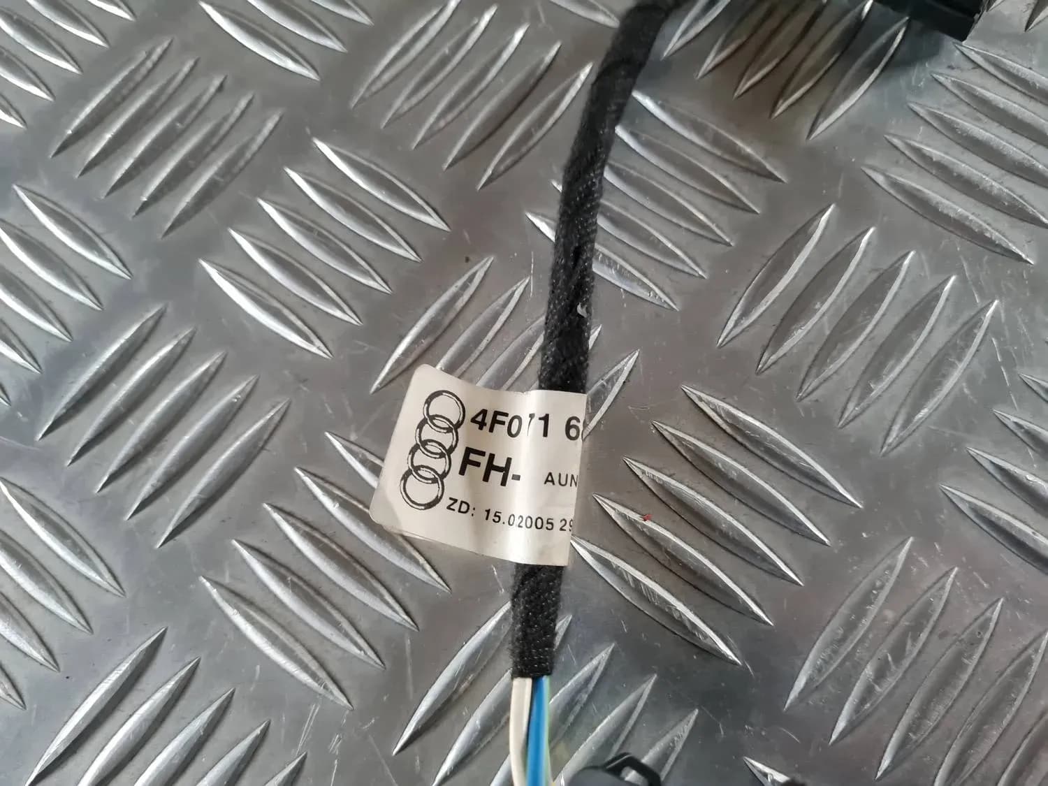 Kabel für elektrischen Fensterhebermotor AUDI A6 2008 - foto 4