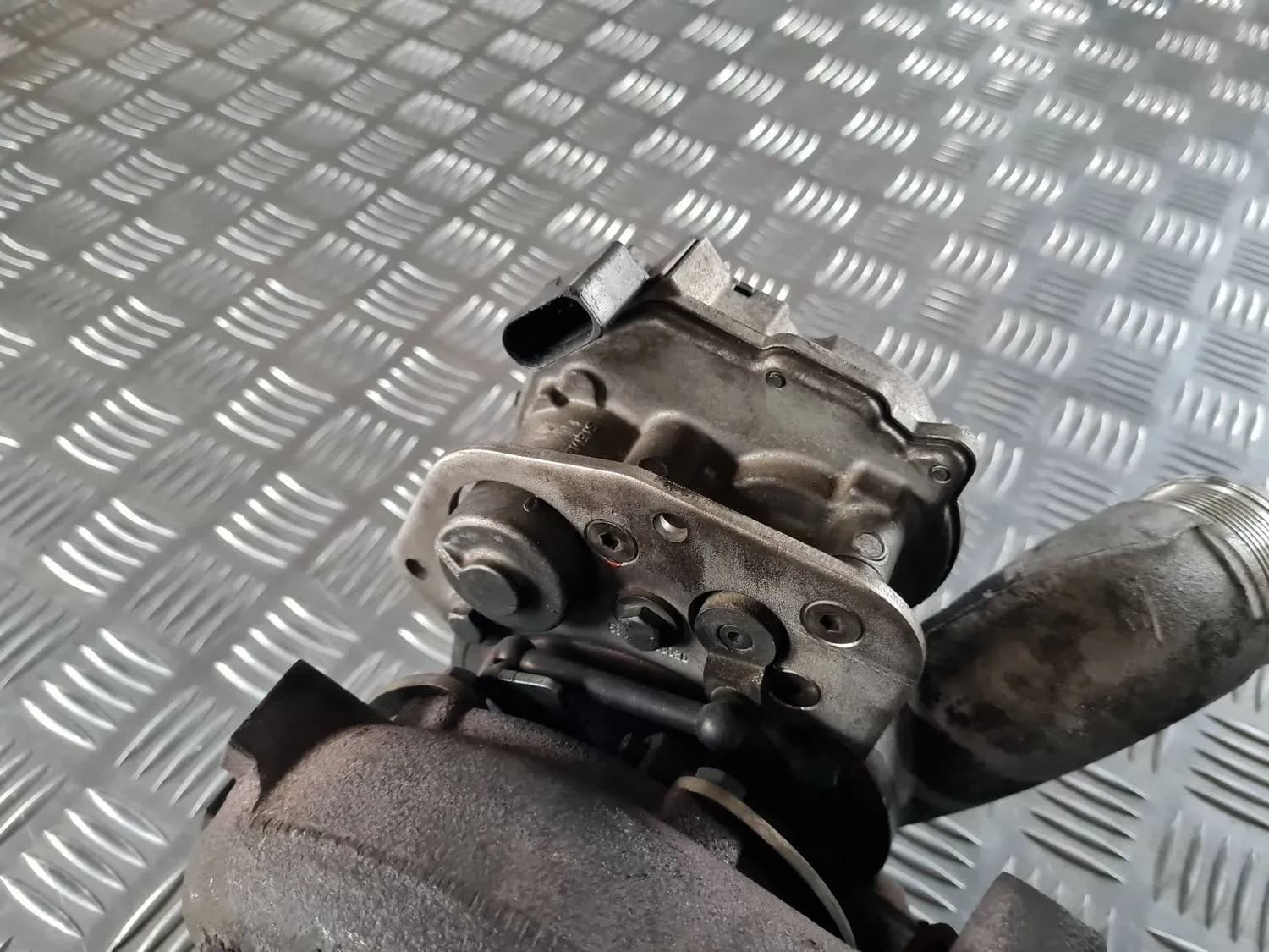 Turbolader AUDI A6 2008 - foto 7