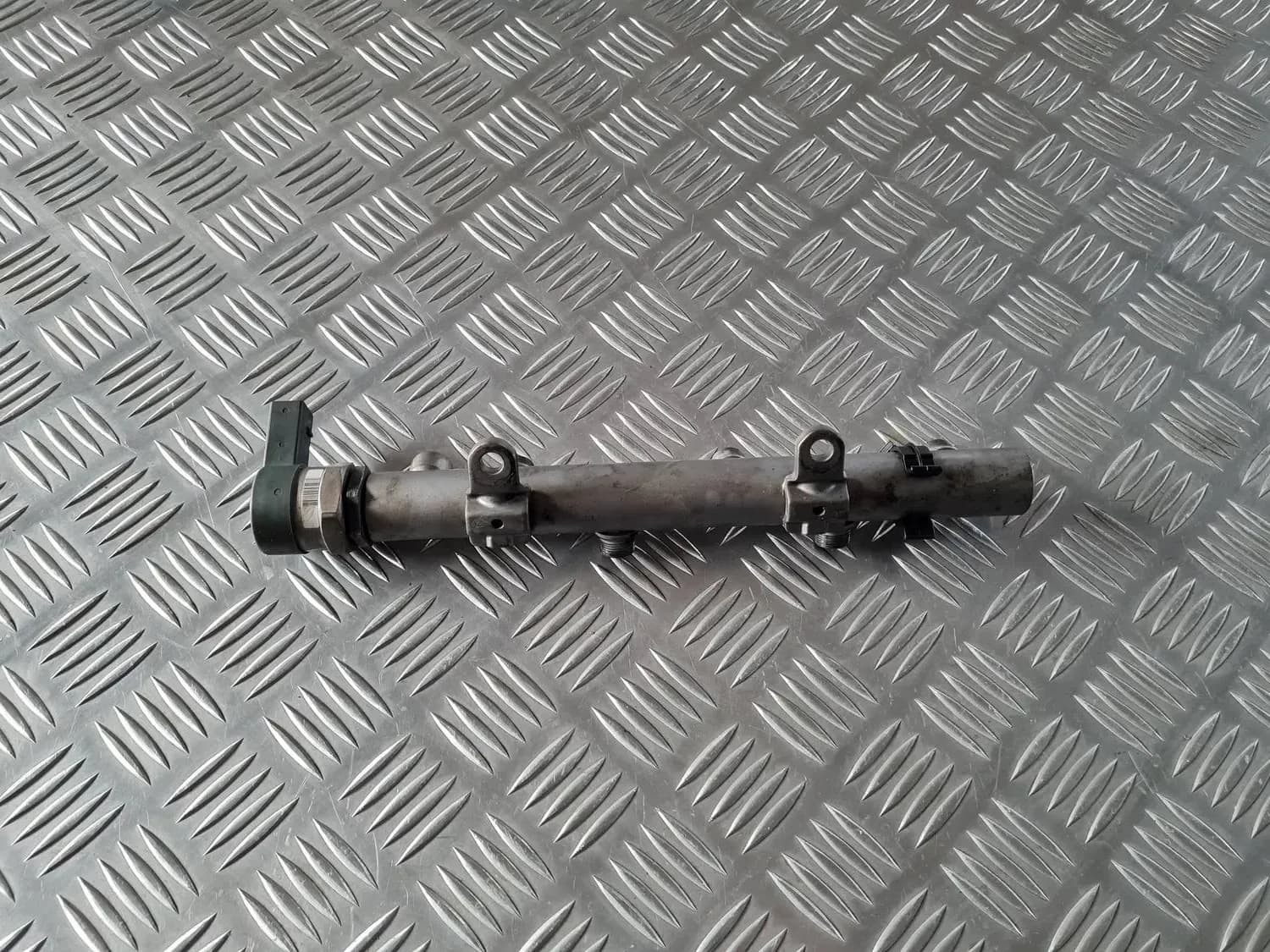 Kraftstoffleitung AUDI A6 2008 - foto 3