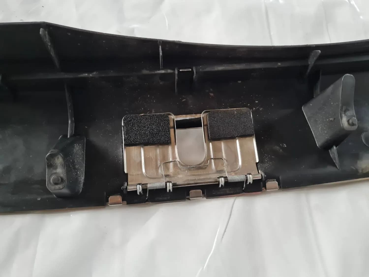 Abdeckung der Gepäckraumschwelle AUDI A6 2008 - foto 5