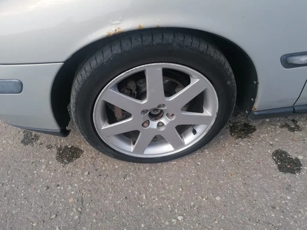 Foto des zerlegten Fahrzeugs 4