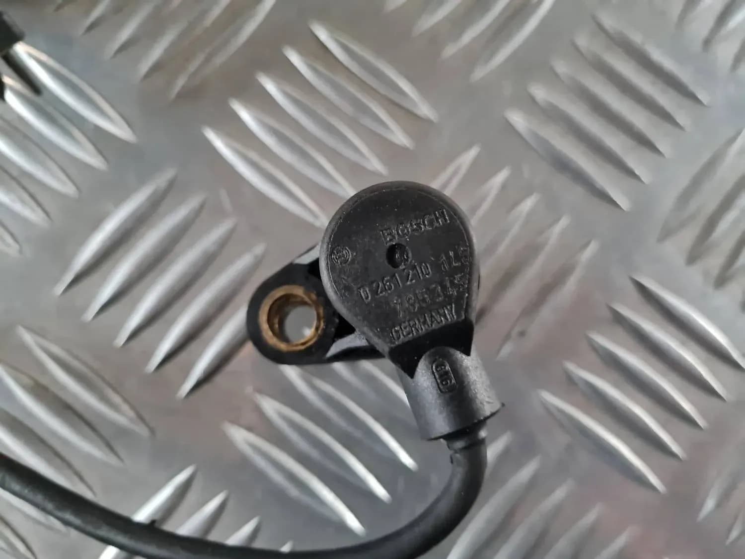 Kurbelwellensensor AUDI A6 2008 - foto 3