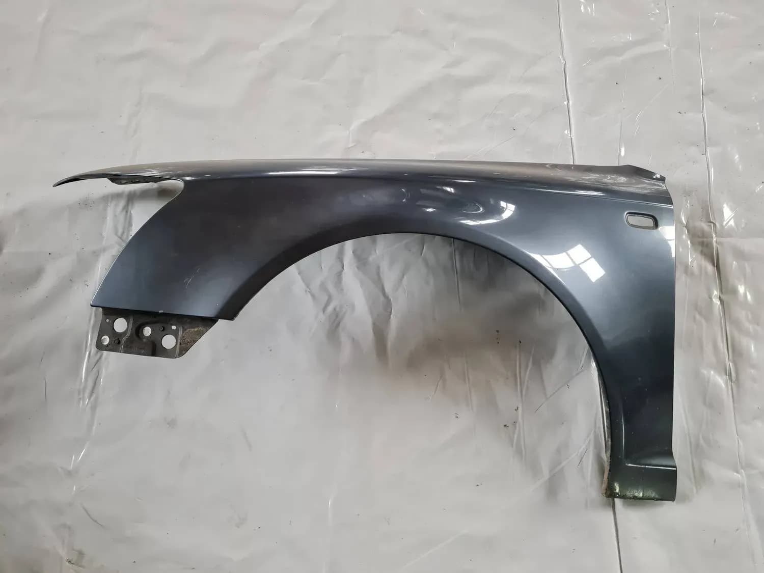 Kotflügel vorne links AUDI A6 2008