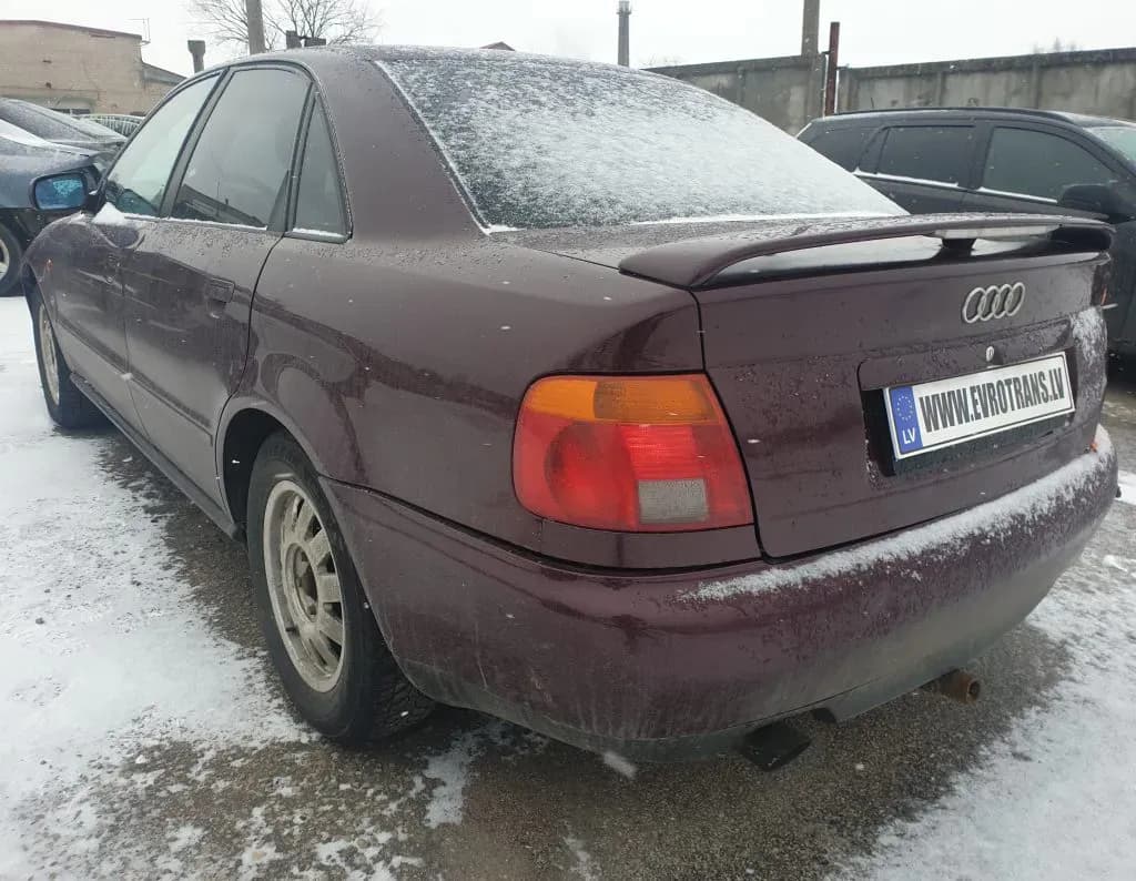 Foto des zerlegten Fahrzeugs 5