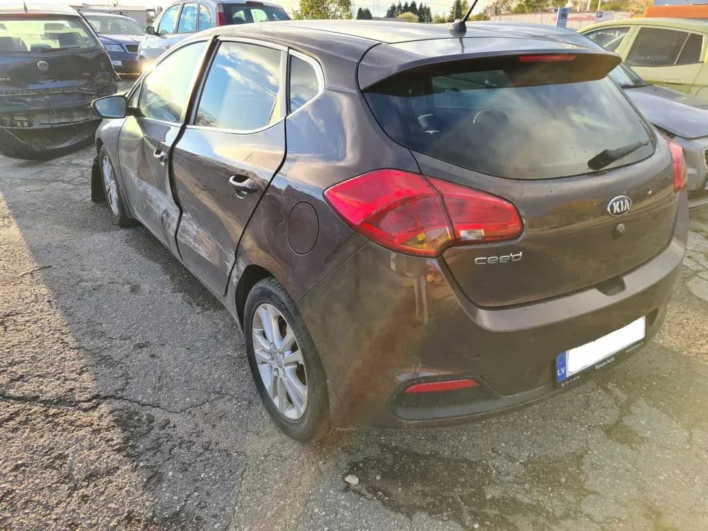Foto des zerlegten Fahrzeugs 2