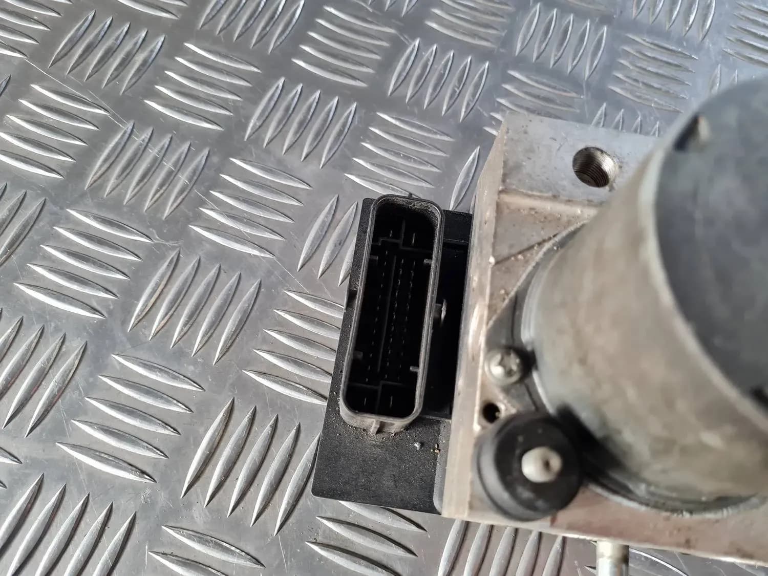 ABS-Block AUDI A6 2008 - foto 3