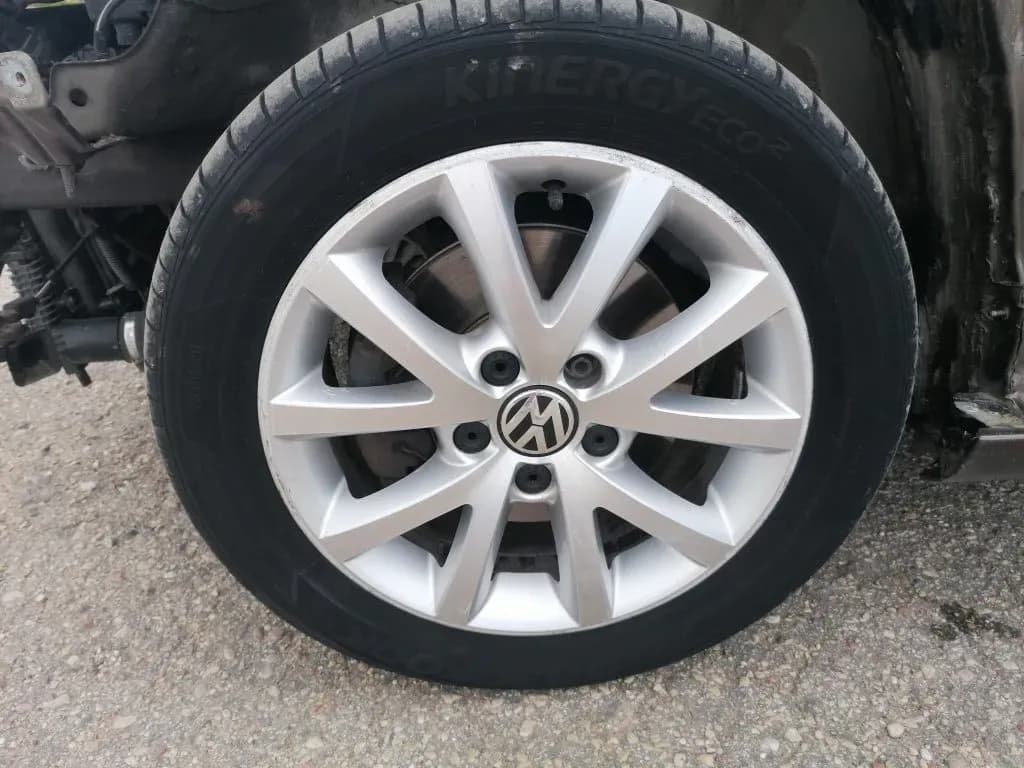 Foto des zerlegten Fahrzeugs 5