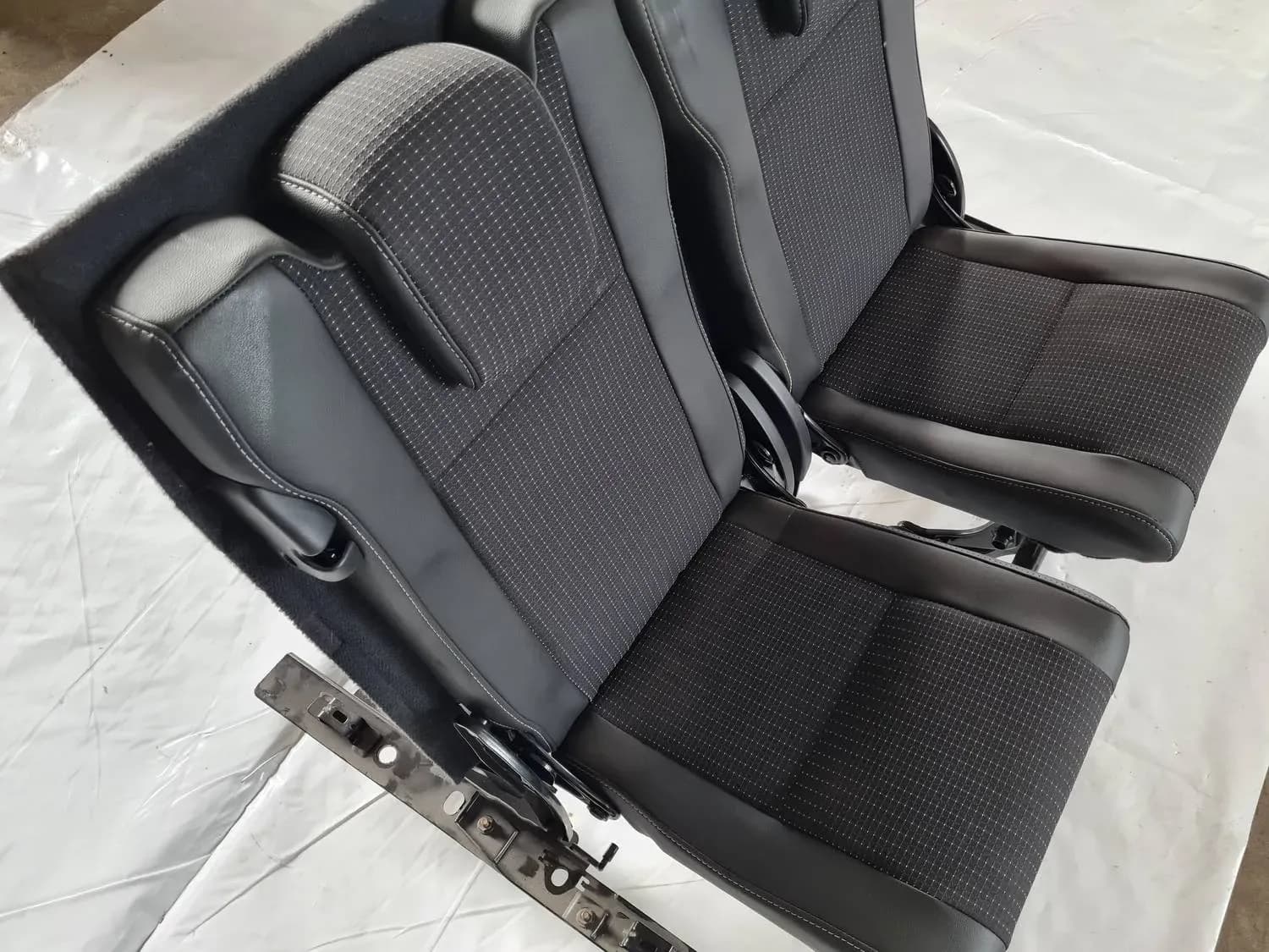 Sitz des dritten Reihens RENAULT SCENIC III 2011 - foto 6