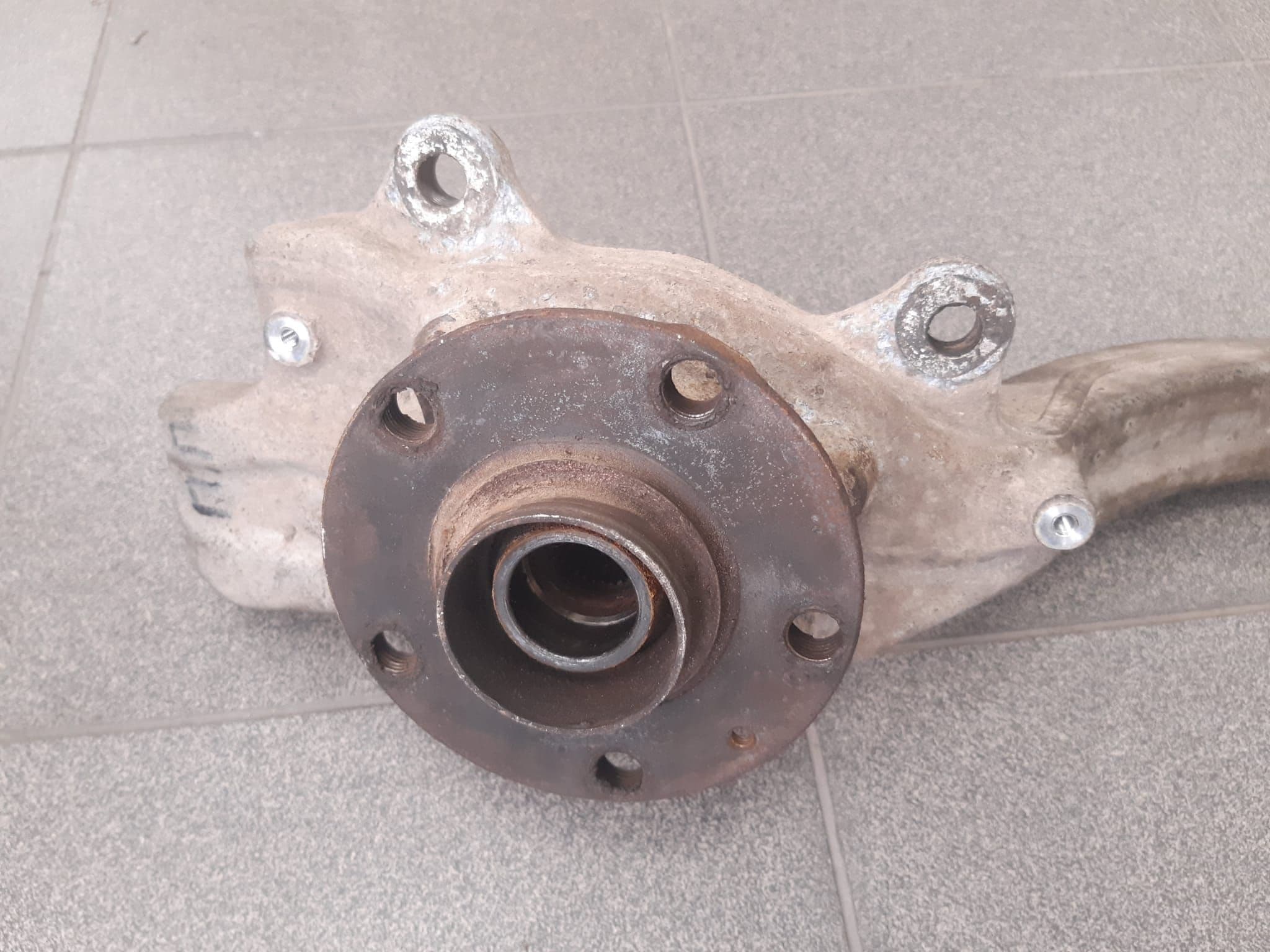 Achsschenkel vorne rechts AUDI A6 2008 - foto 3