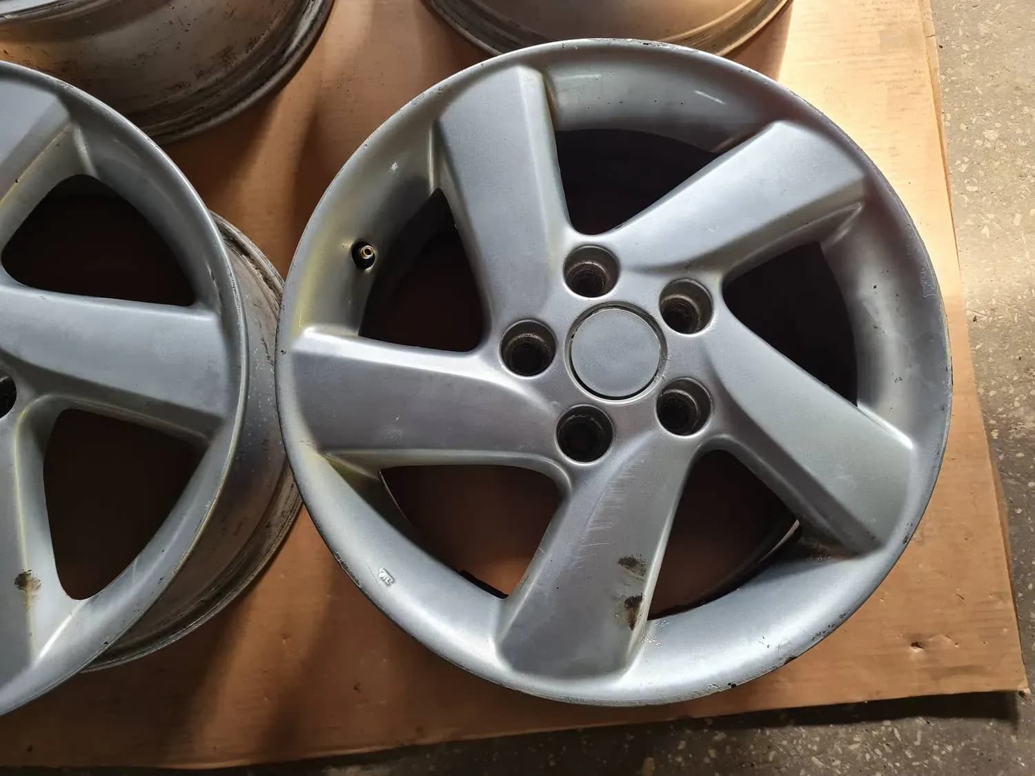 Satz Aluminiumfelgen RENAULT SCENIC III 2011 - foto 2