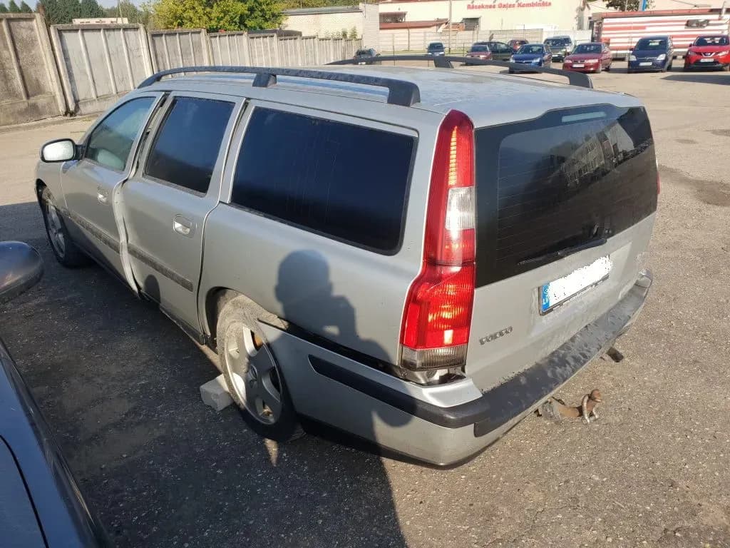 Foto des zerlegten Fahrzeugs 3