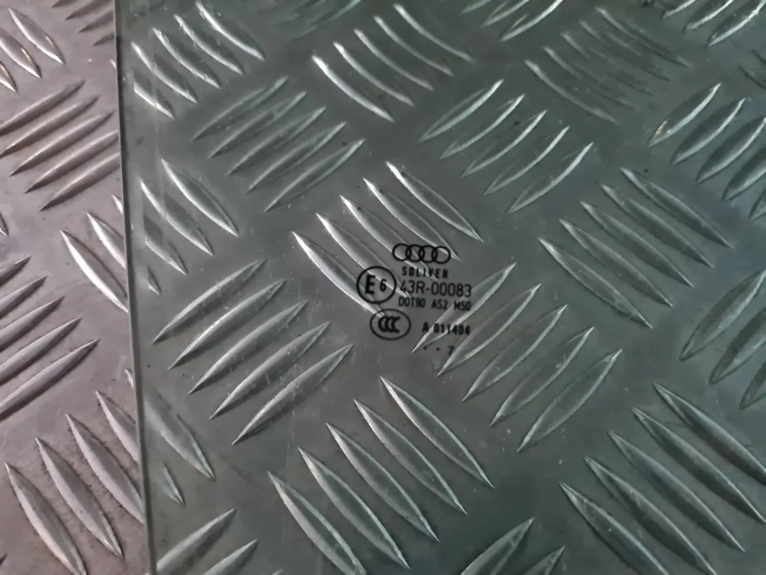 Glas der rechten Vordertür AUDI A6 2008 - foto 2