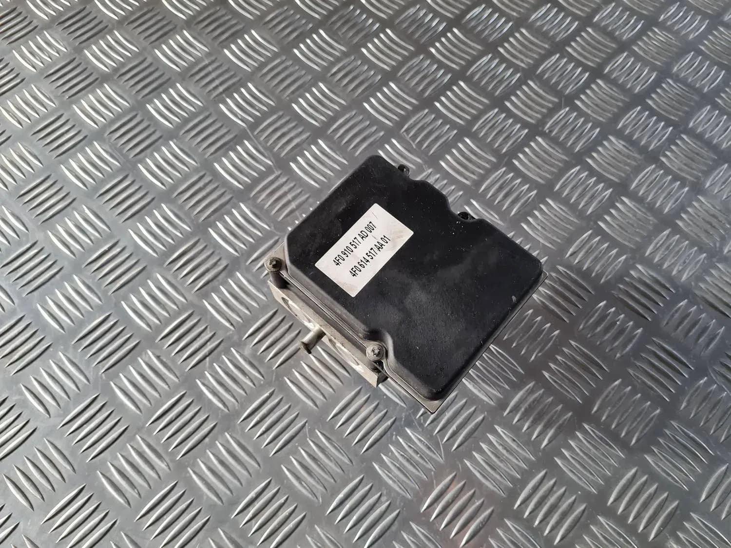 ABS-Block AUDI A6 2008 - foto 2