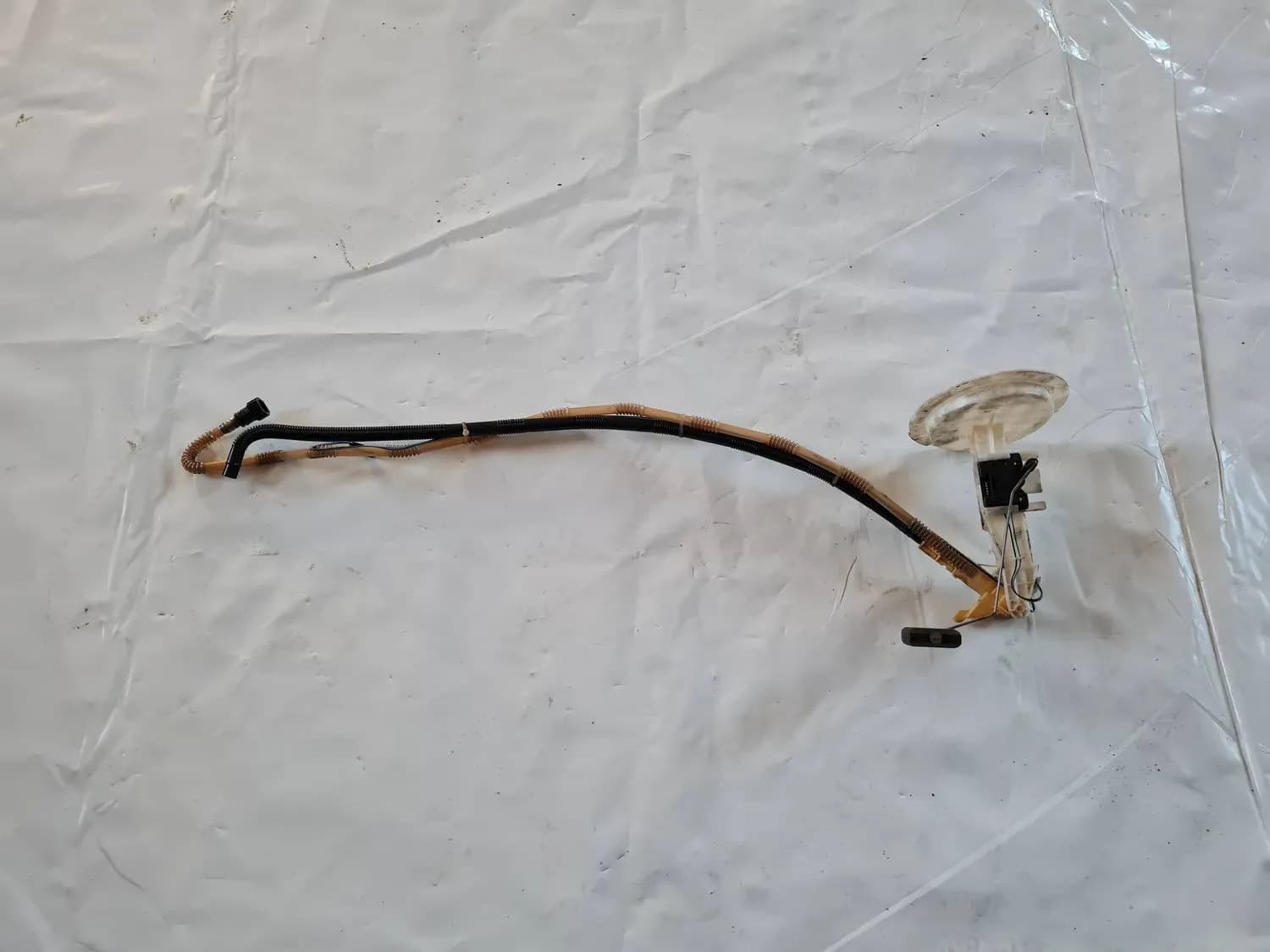 Zusätzliche Kraftstoffpumpe AUDI A6 2008 - foto 1