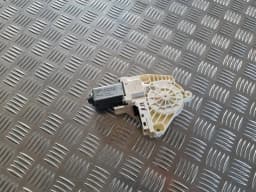Motor für elektrische Fensterheber AUDI A4 2010