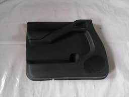 Türverkleidung vorne links NISSAN PATHFINDER 2006